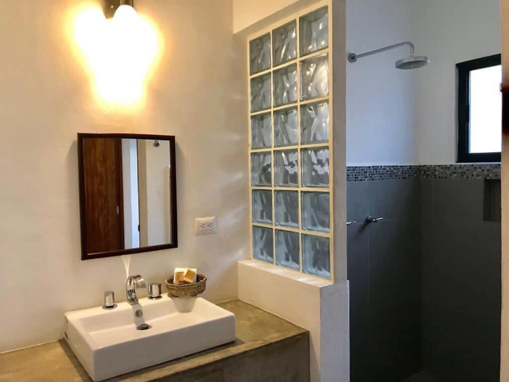 Location With Pool * Tulum